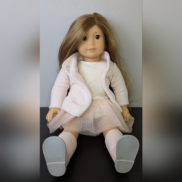 American Girl | Truly Me 18" Doll w Winter Sparkles Outfit - Picture 3 of 16